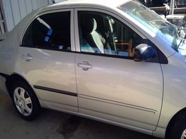 2005 TOYOTA COROLLA. SILVER, CE MODEL, 1.8L, AT.  Z26267